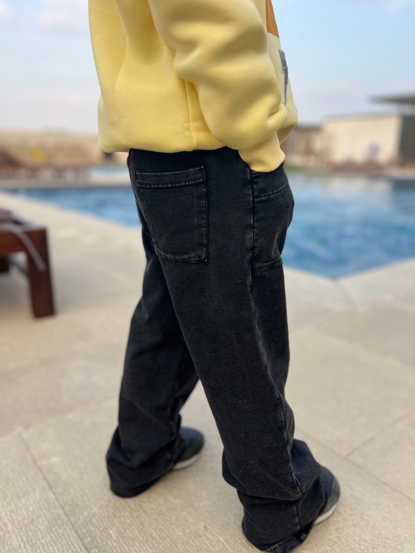Washed sweatpants